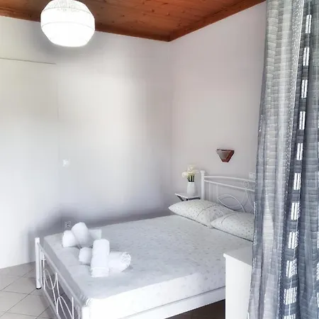 Guest house Orange Vasiliki (Lefkada)